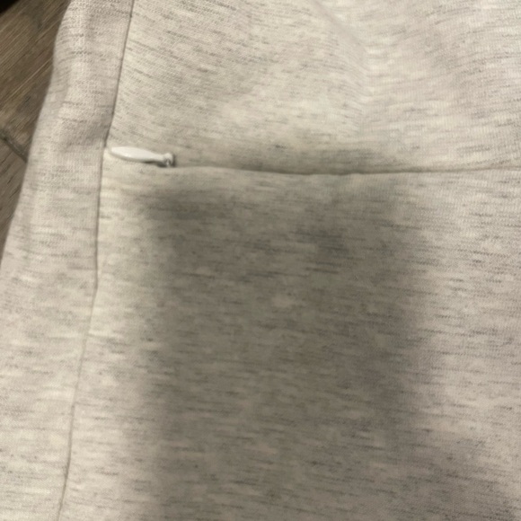 Adidas size medium new - Picture 4 of 5